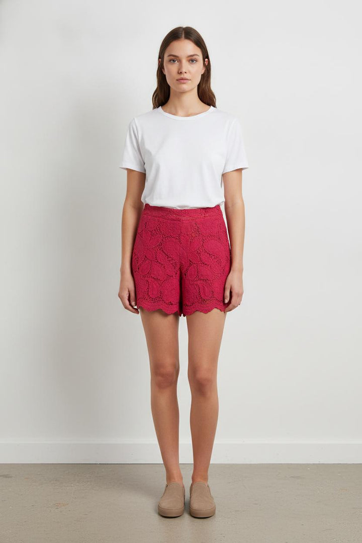 Short en Dentelle Rose - Taille XS/34 de la marque Sandro | PARAD106127 - Vendu par Paradigme - Image 1