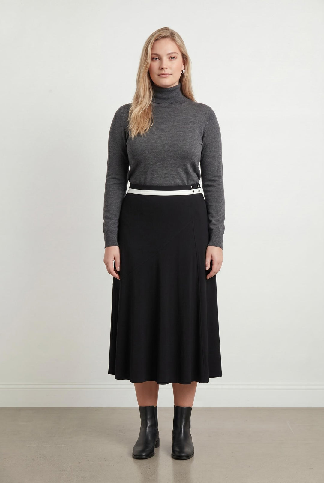 Jupe Longue Noire et Blanche - Taille XXL/44 de la marque Indies | PARAD106143 - Vendu par Paradigme - Image 1