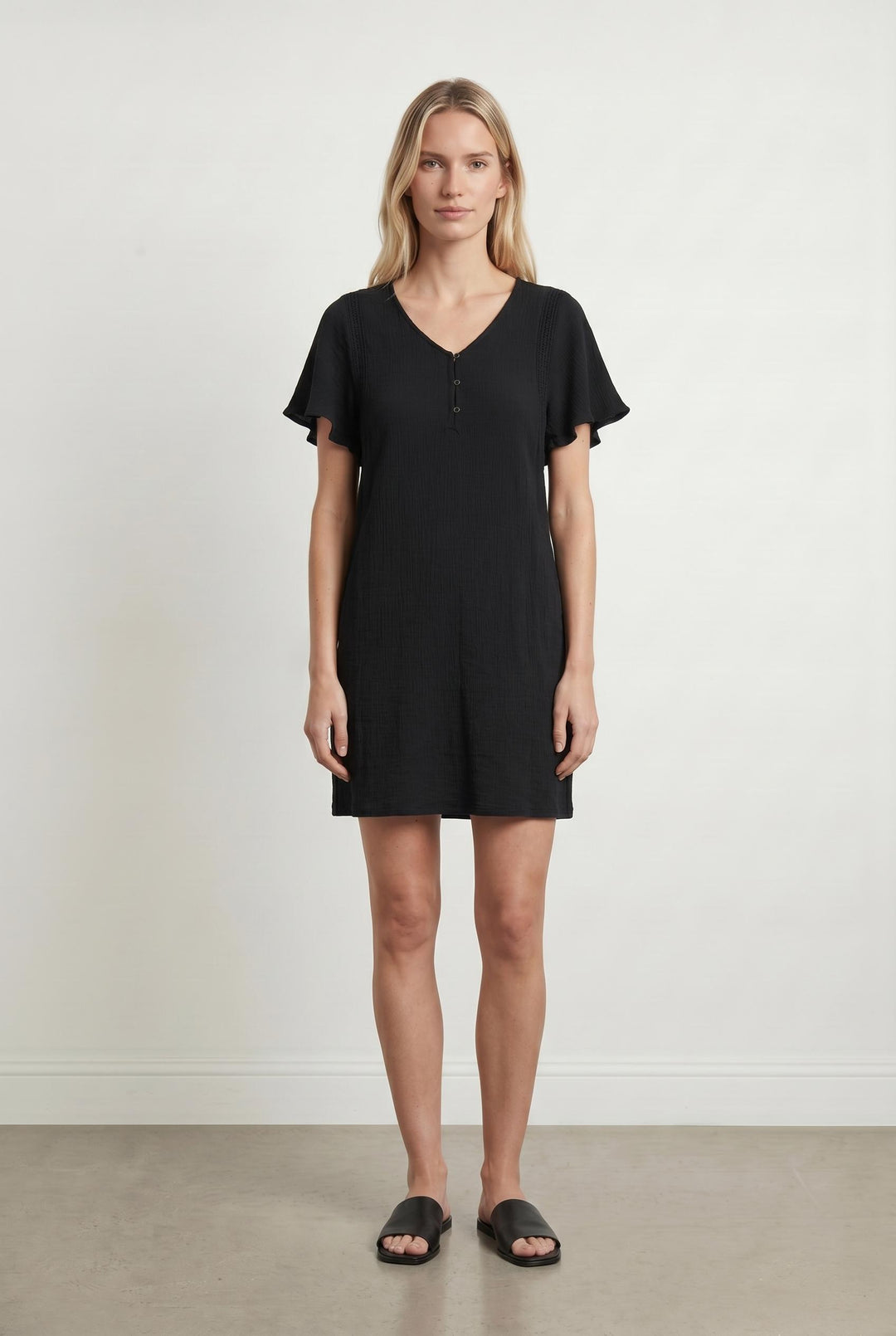 Robe Courte Noire - Taille M/38 de la marque Des petits hauts | PARAD106277 - Vendu par Paradigme - Image 1