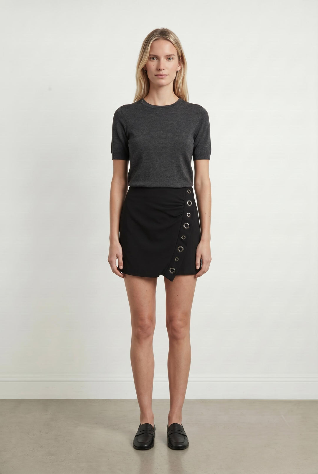 Jupe Courte Noire - Taille M/38 de la marque IKKS | PARAD106404 - Vendu par Paradigme - Image 1