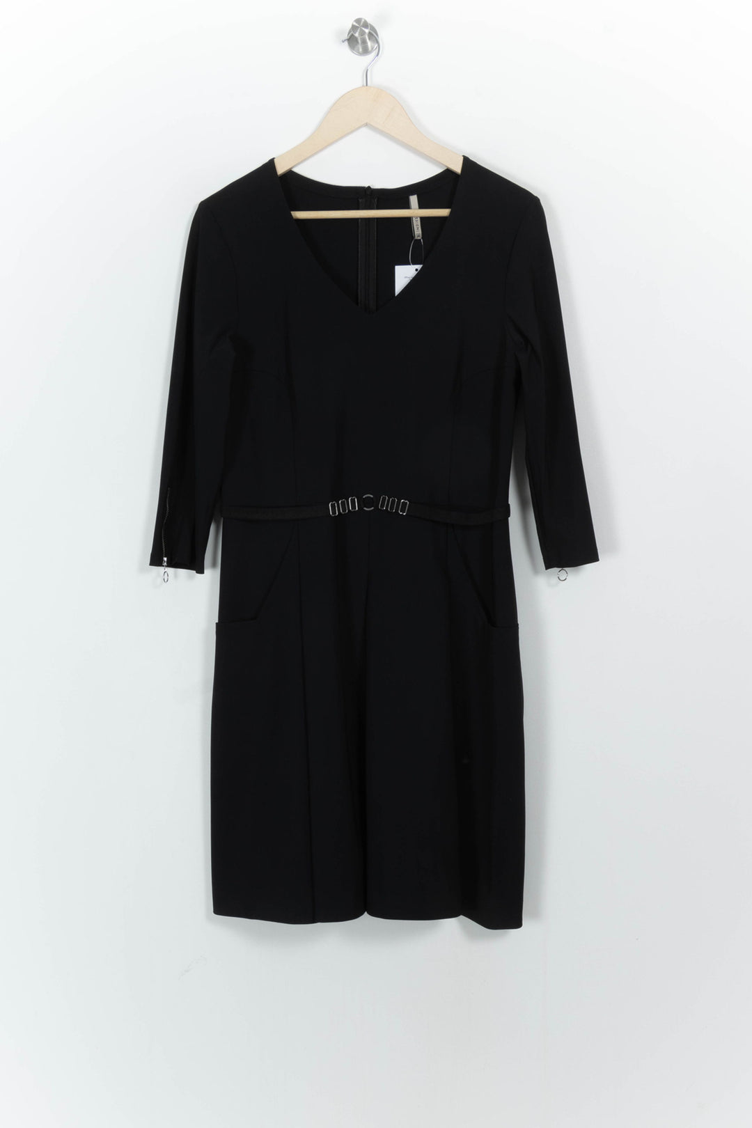 Robe Ajustée Noire - Taille XXL/44 de la marque Indies | PARAD106413 - Vendu par Paradigme - Image 2