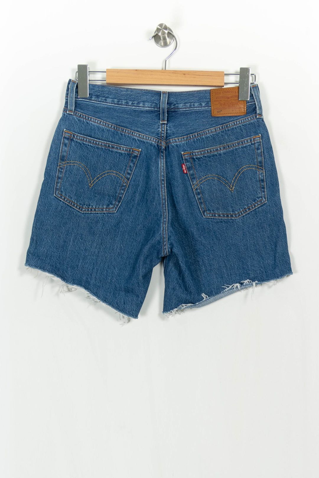 Short en Jean Bleu - Taille M/38 de la marque Levi's | PARAD106423 - Vendu par Paradigme - Image 4