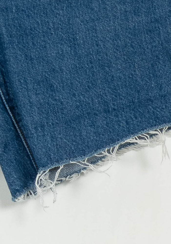 Short en Jean Bleu - Taille M/38 de la marque Levi's | PARAD106423 - Vendu par Paradigme - Image 3