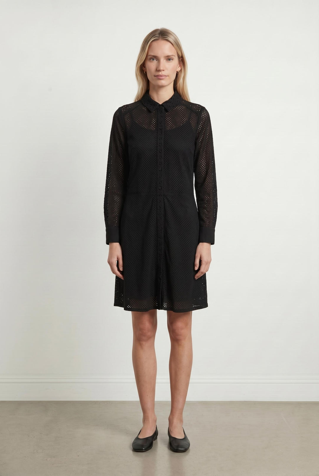 Robe Chemise Noire - Taille S/36 de la marque Comptoir des Cotonniers | PARAD106472 - Vendu par Paradigme - Image 1