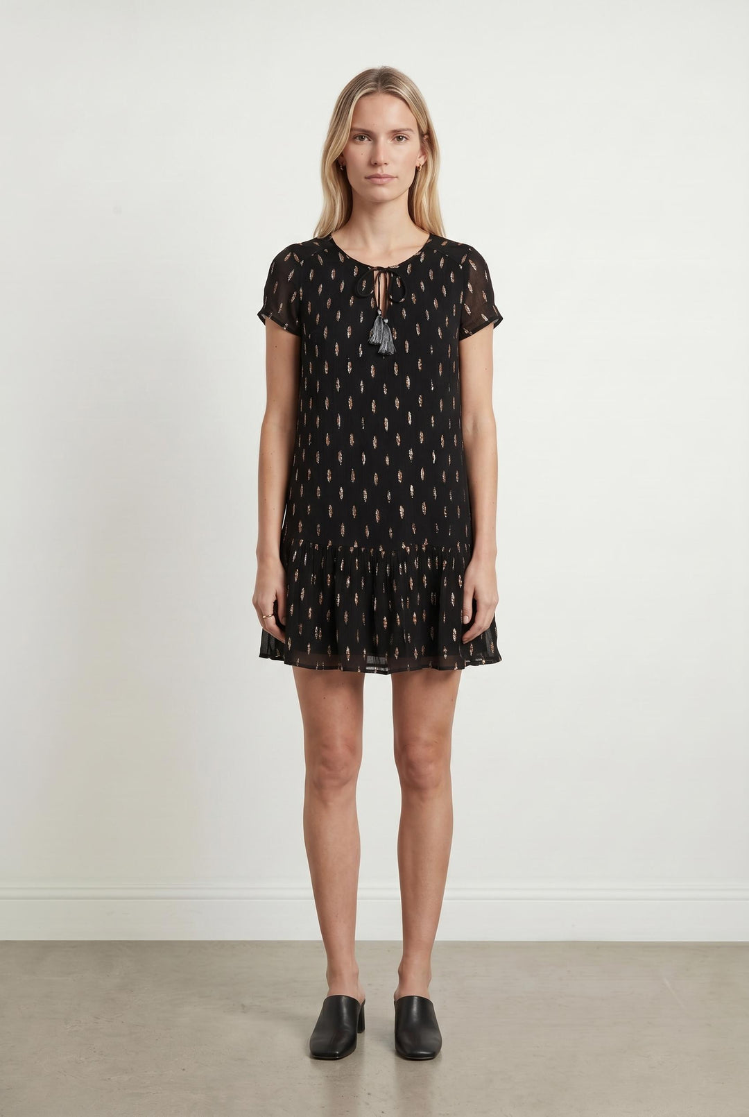 Robe Noire - Taille M/38 de la marque IKKS | PARAD106621 - Vendu par Paradigme - Image 1