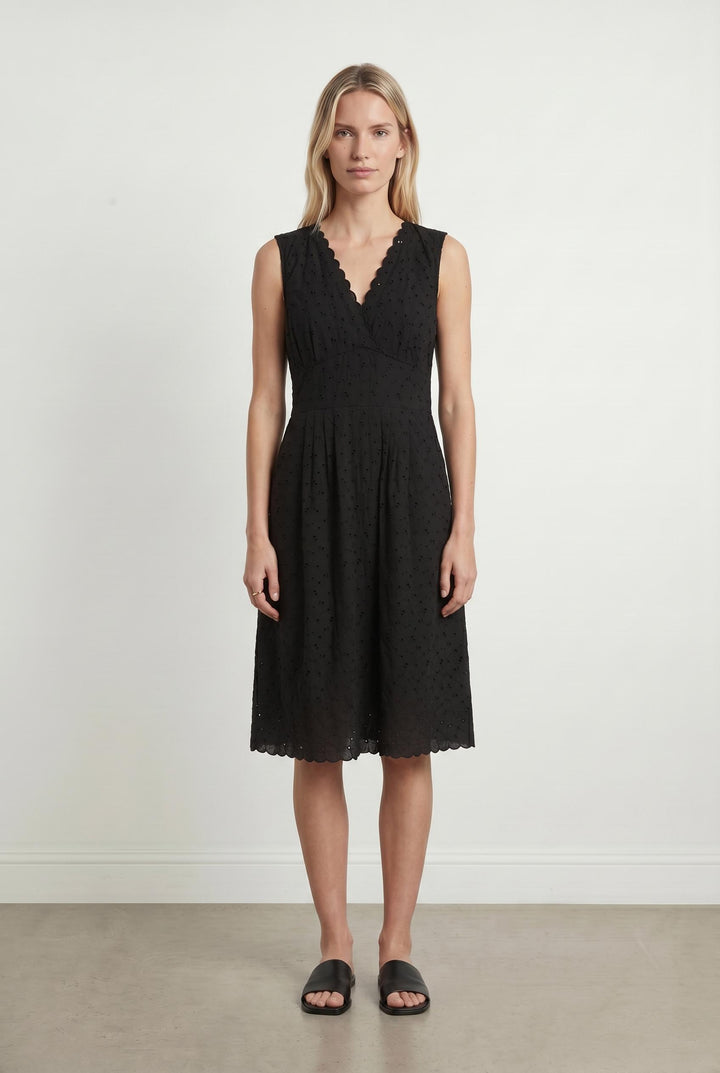 Robe noire - Taille M/38 de la marque Comptoir des Cotonniers | PARAD106654 - Vendu par Paradigme - Image 1