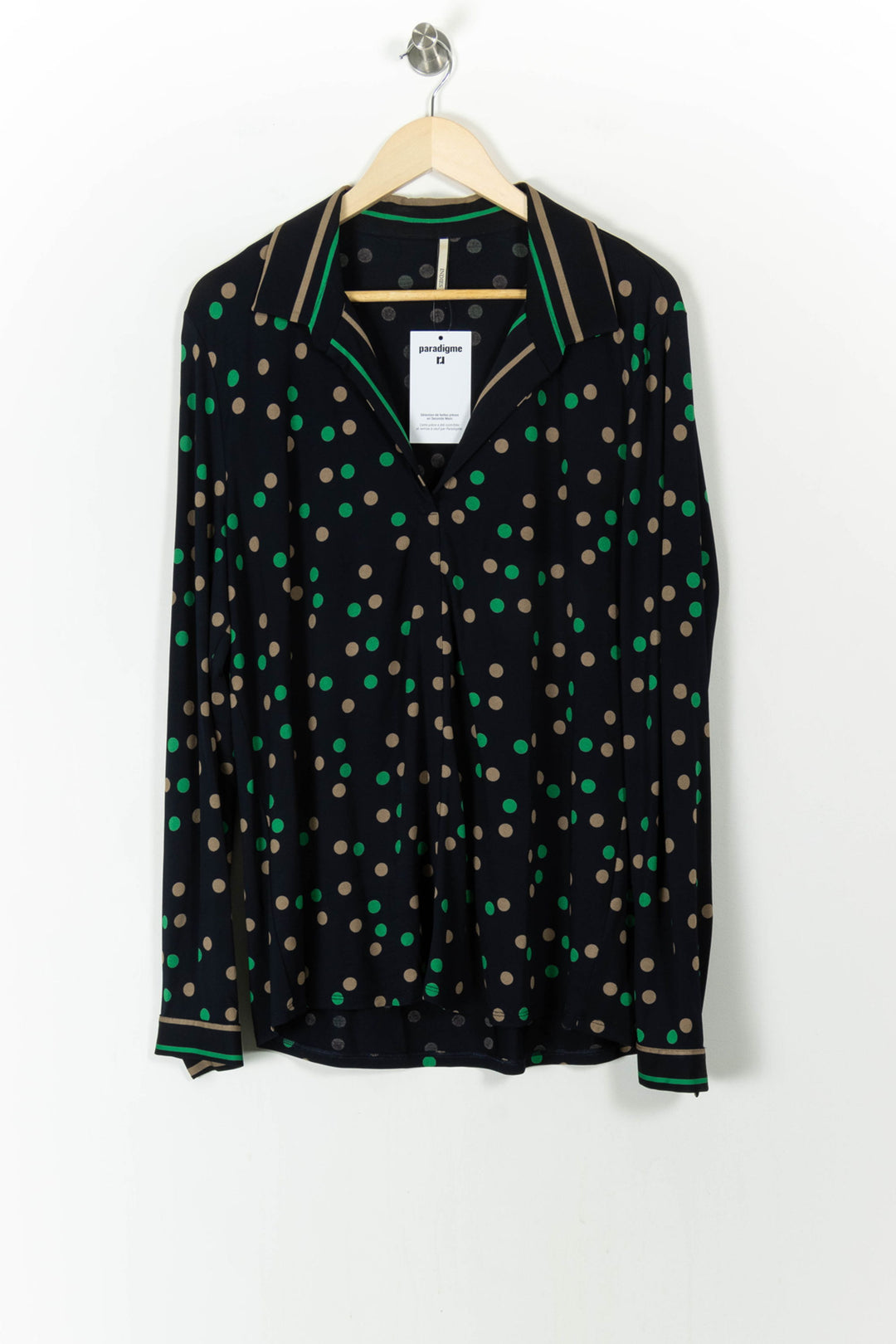 Chemise Noire à Pois Verts et Beiges - Taille XXL/44 de la marque Indies | PARAD106703 - Vendu par Paradigme - Image 2