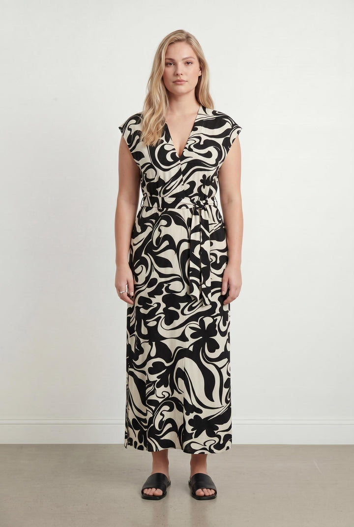 Robe Longue Noire et Blanche - Taille XXL/44 de la marque La Fée Maraboutée | PARAD106904 - Vendu par Paradigme - Image 1
