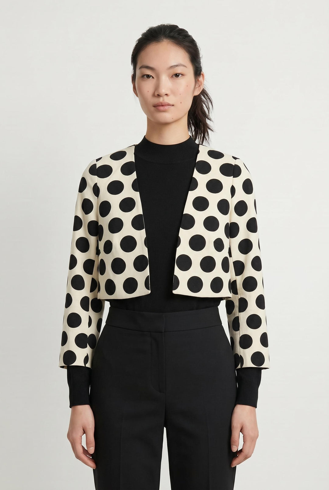 Veste Courte Écrue et Noire - Taille M/38 de la marque Weill | PARAD106912 - Vendu par Paradigme - Image 1