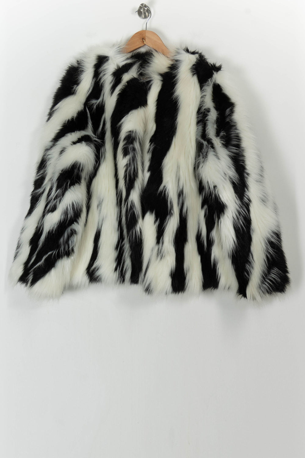 Manteau Fourrure Noir et Blanc - Taille M/38 de la marque The Kooples | PARAD106923 - Vendu par Paradigme - Image 2