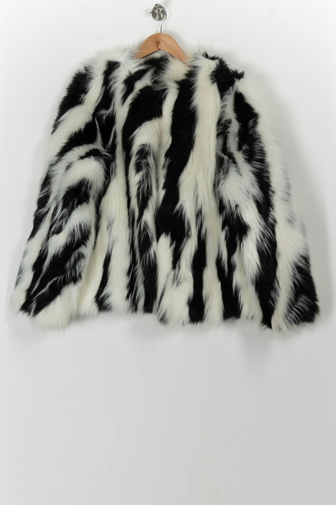 Manteau Fourrure Noir et Blanc - Taille M/38 de la marque The Kooples | PARAD106923 - Vendu par Paradigme - Image 2