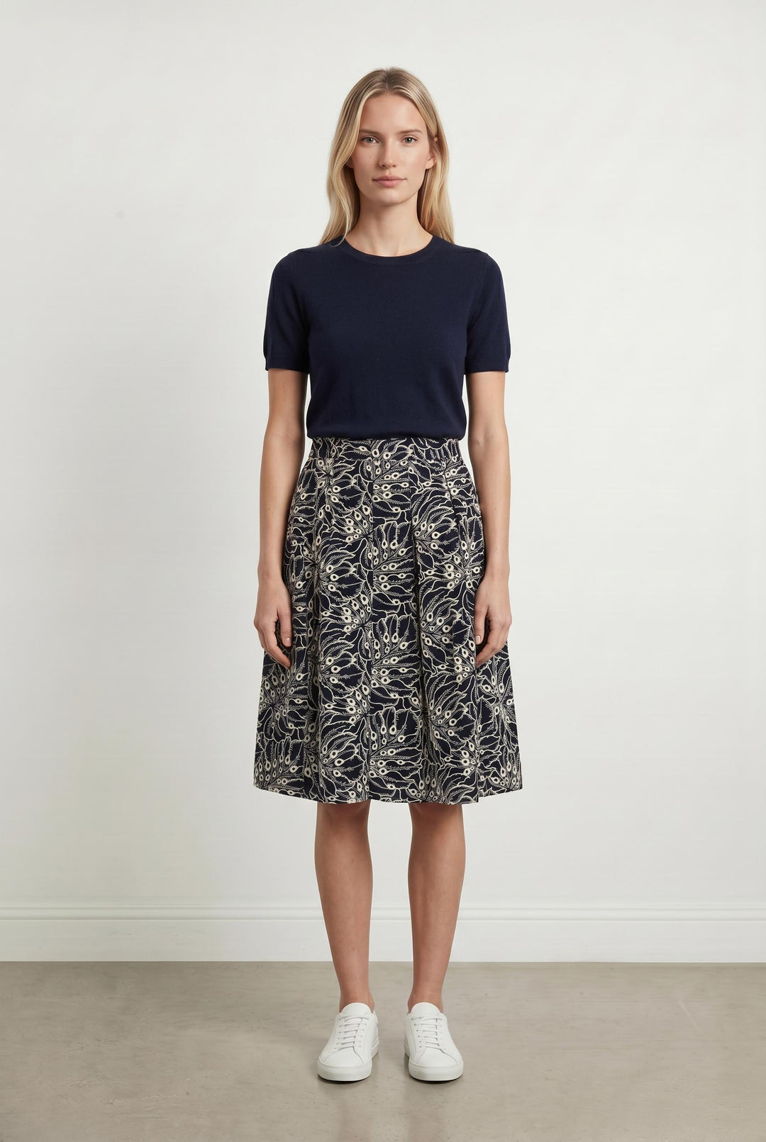 Jupe Plissée Bleu et Blanc - Taille M/38 de la marque Kookai | PARAD106969 - Vendu par Paradigme - Image 1
