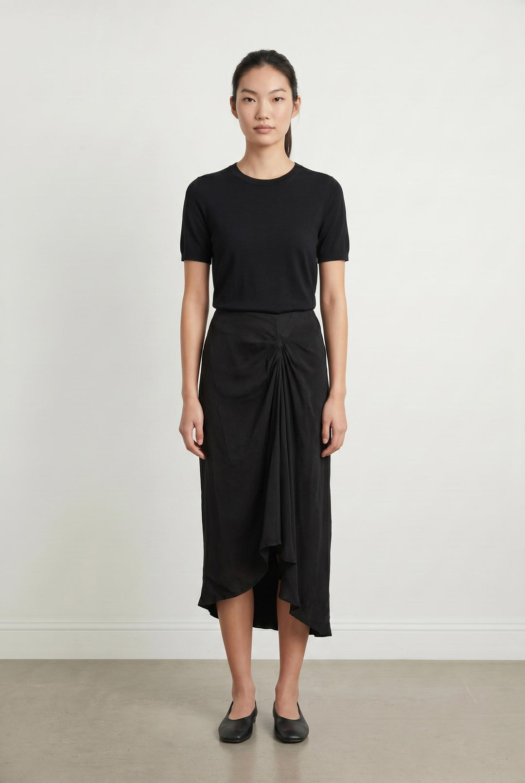 Jupe Asymétrique Noire - Taille S/36 de la marque ba&sh | PARAD107071 - Vendu par Paradigme - Image 1