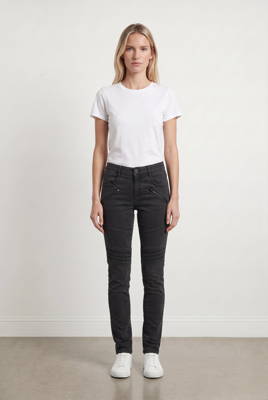 Jean Skinny Noir - Taille S/36 de la marque IKKS | PARAD107256 - Vendu par Paradigme - Image 1