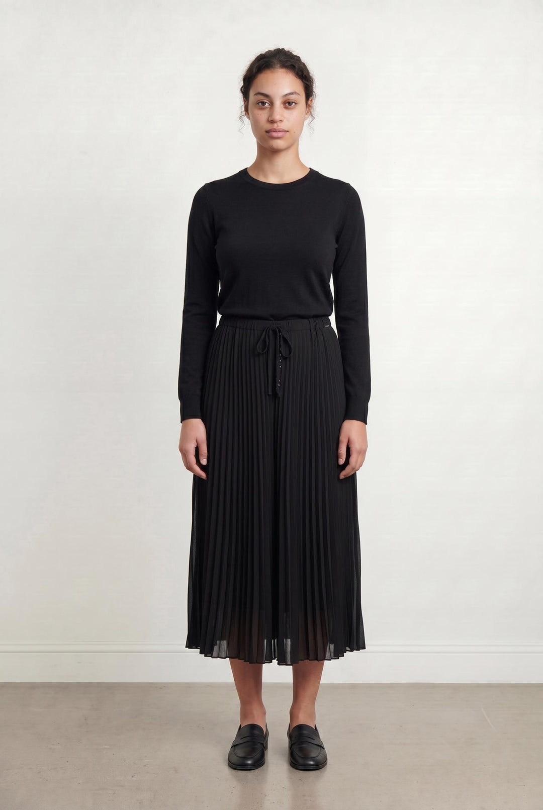 Jupe Plissée Noire - Taille L/40 de la marque IKKS | PARAD107301 - Vendu par Paradigme - Image 1