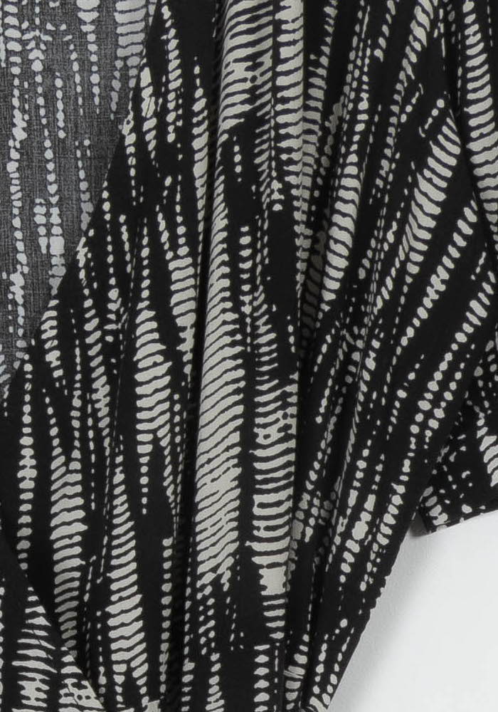 Robe Noire et Blanche - Taille L/40 de la marque La Fée Maraboutée | PARAD107570 - Vendu par Paradigme - Image 3