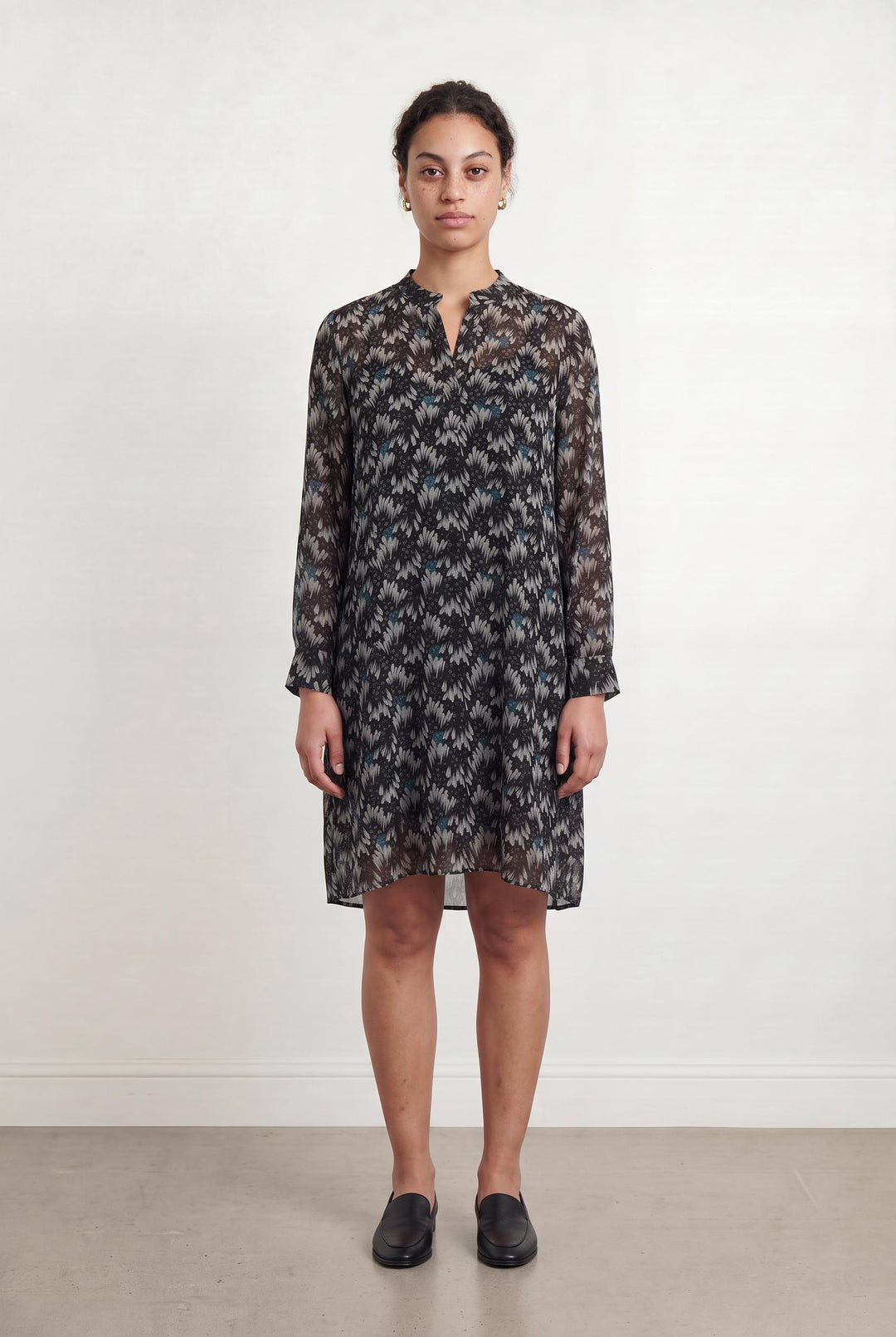 Robe Noire et Grise - Taille L/40 de la marque La Fée Maraboutée | PARAD107575 - Vendu par Paradigme - Image 1