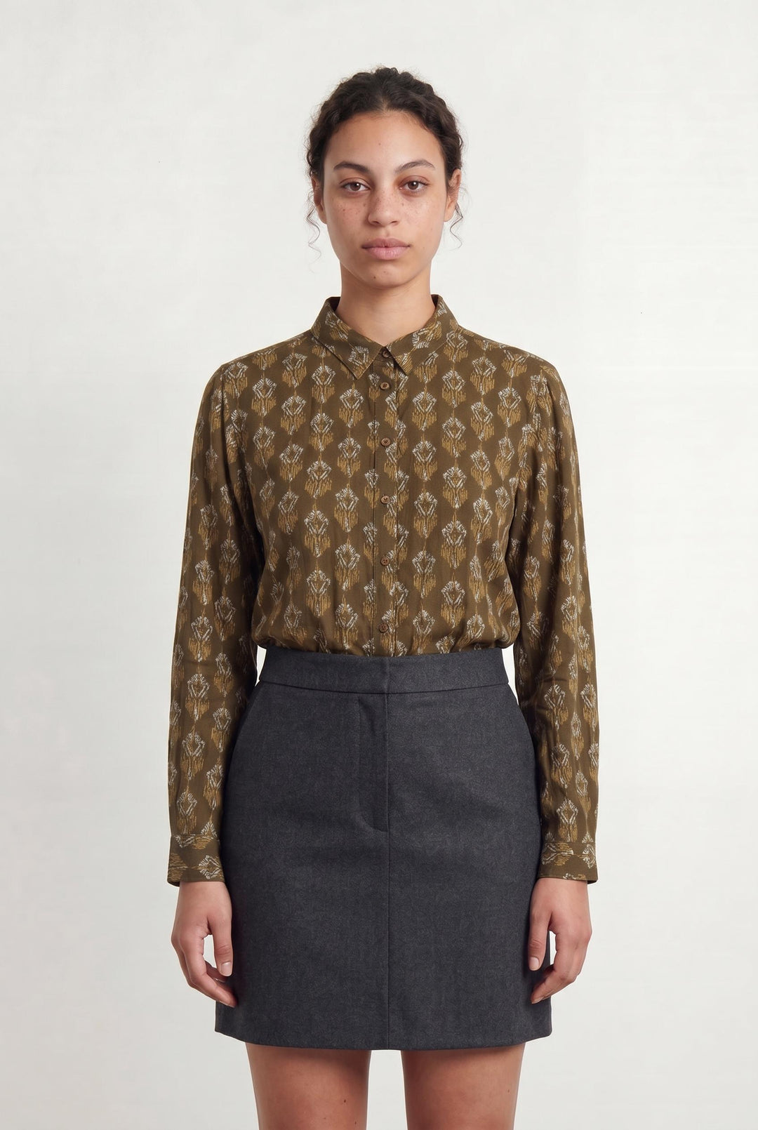 Chemise Verte et Beige - Taille L/40 de la marque La Petite Etoile | PARAD107587 - Vendu par Paradigme - Image 1