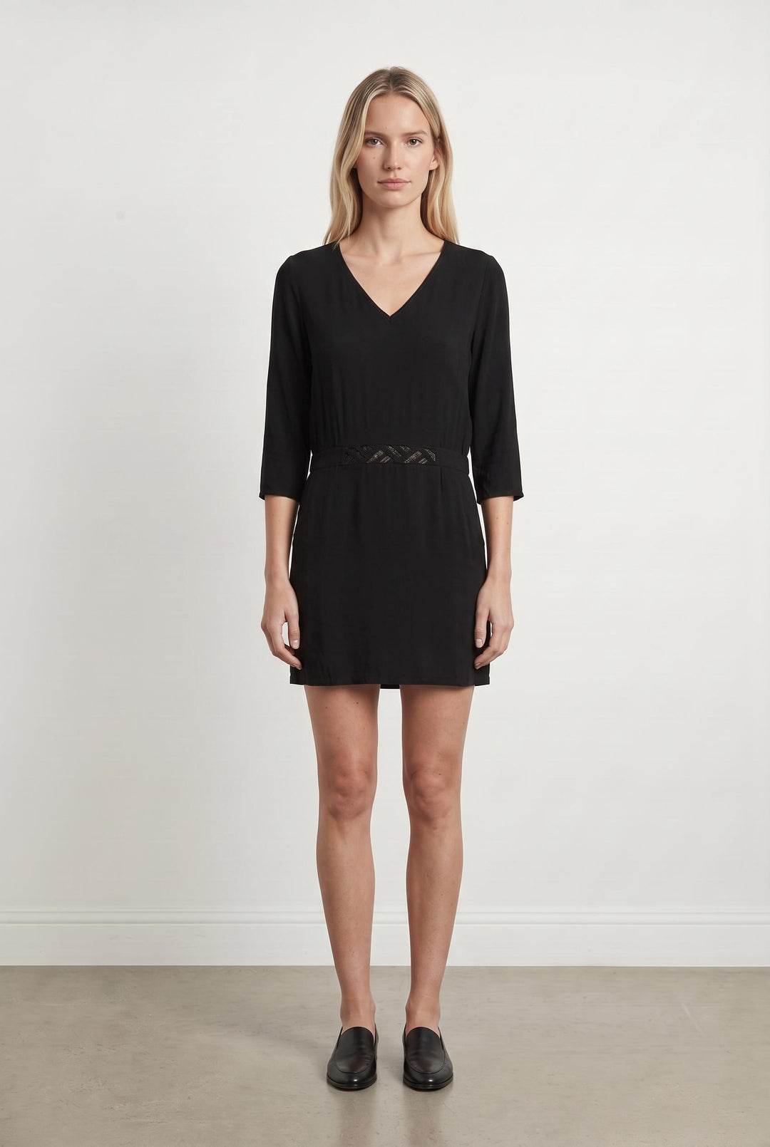 Robe Courte Noire - Taille M/38 de la marque Suncoo | PARAD107656 - Vendu par Paradigme - Image 1