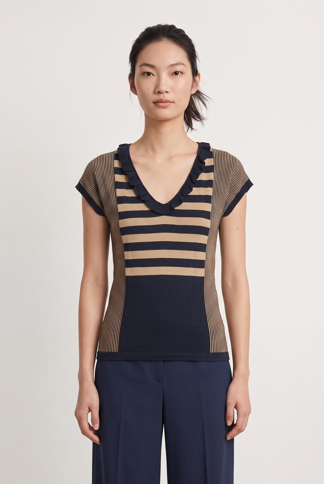 Pull Bleu et Beige - Taille S/36 de la marque Weekend Max Mara | PARAD107679 - Vendu par Paradigme - Image 1