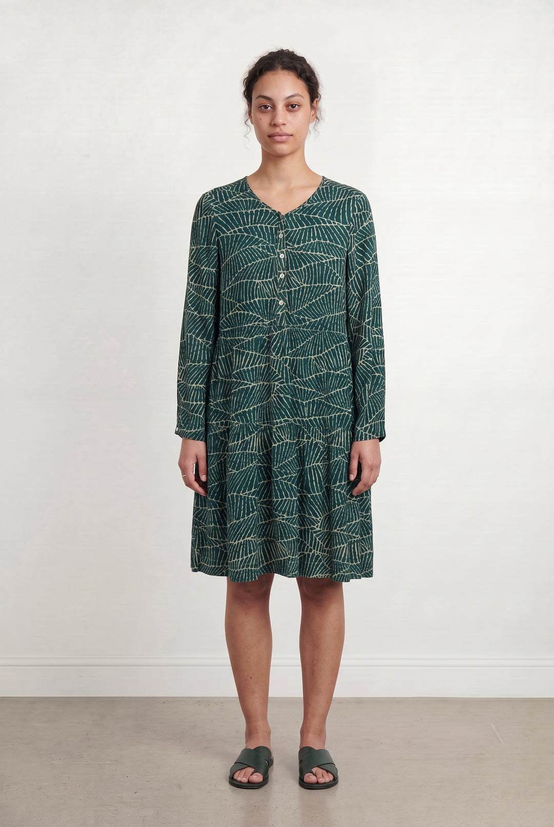 Robe Courte Verte et Blanche - Taille L/40 de la marque Stella Forest | PARAD107801 - Vendu par Paradigme - Image 1