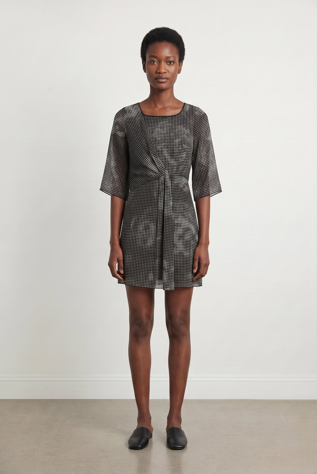 Robe Portefeuille Grise et Noire - Taille S/36 de la marque La Fée Maraboutée | PARAD107956 - Vendu par Paradigme - Image 1
