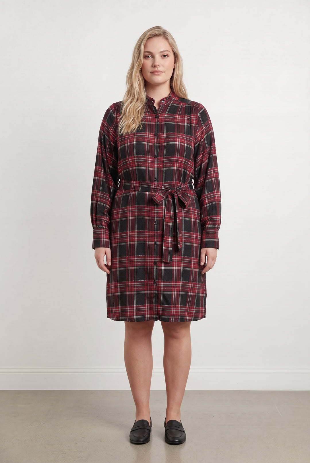 Robe Chemise Rouge et Noire - Taille XXL/44 de la marque La Fée Maraboutée | PARAD108085 - Vendu par Paradigme - Image 1