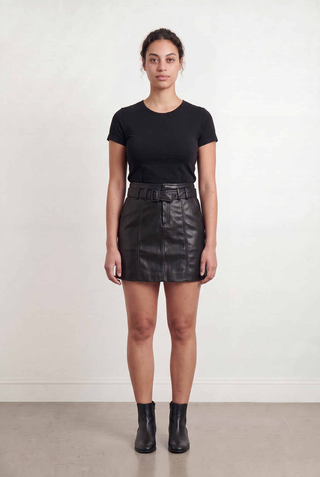 Jupe Courte Noire - Taille L/40 de la marque La Fée Maraboutée | PARAD108280 - Vendu par Paradigme - Image 1