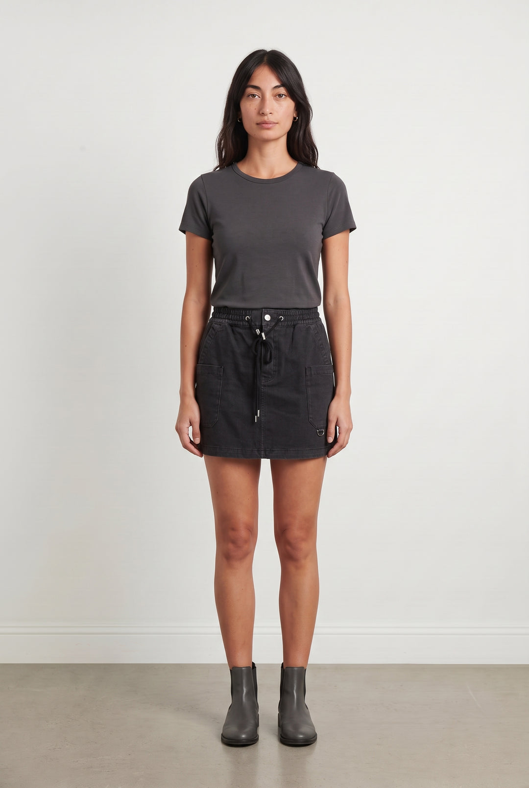 Jupe Courte Noire - Taille M/38 de la marque The Kooples | PARAD108300 - Vendu par Paradigme - Image 1
