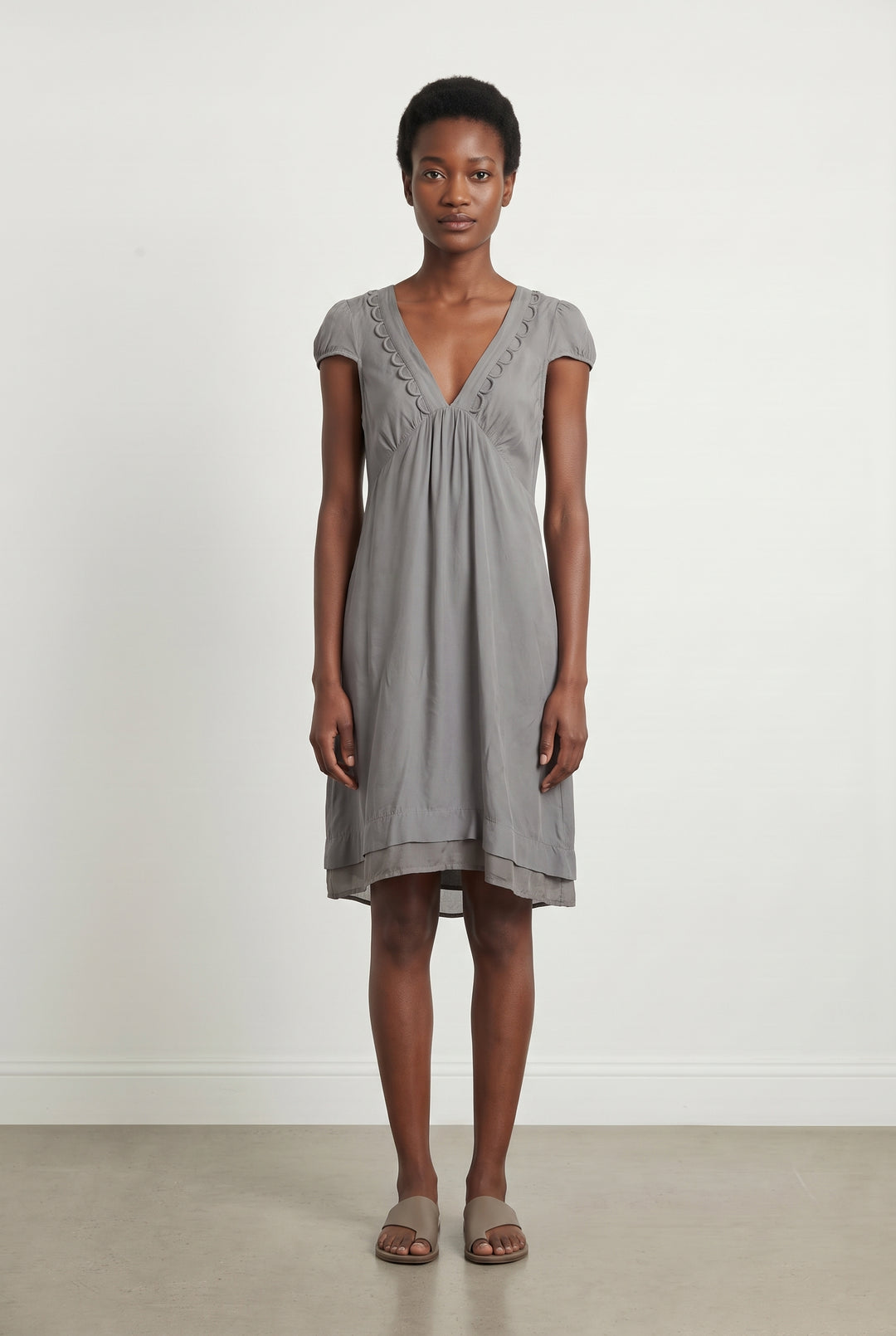 Robe Longue Grise - Taille M/38 de la marque Sandro | PARAD108525 - Vendu par Paradigme - Image 1