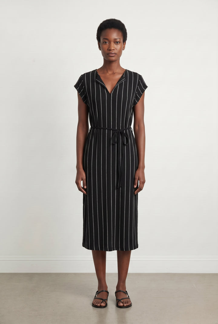Robe Longue Noire et Blanche - Taille XS/34 de la marque La Fée Maraboutée | PARAD108579 - Vendu par Paradigme - Image 1