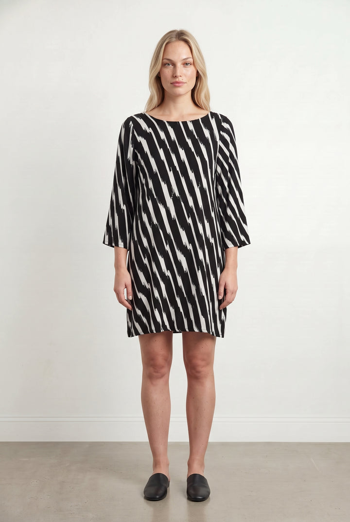 Robe Noire et Blanche - Taille L/40 de la marque La Fée Maraboutée | PARAD108641 - Vendu par Paradigme - Image 1