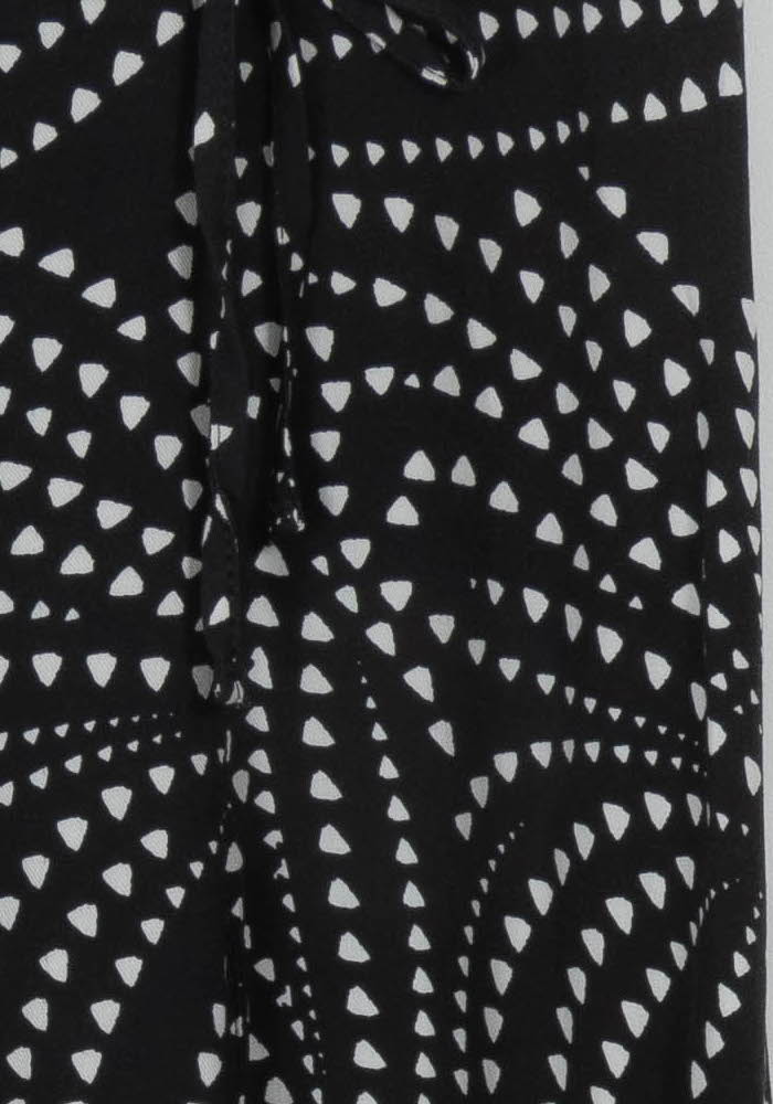Jupe Longue Noire et Blanche - Taille M/38 de la marque La Fée Maraboutée | PARAD108700 - Vendu par Paradigme - Image 3