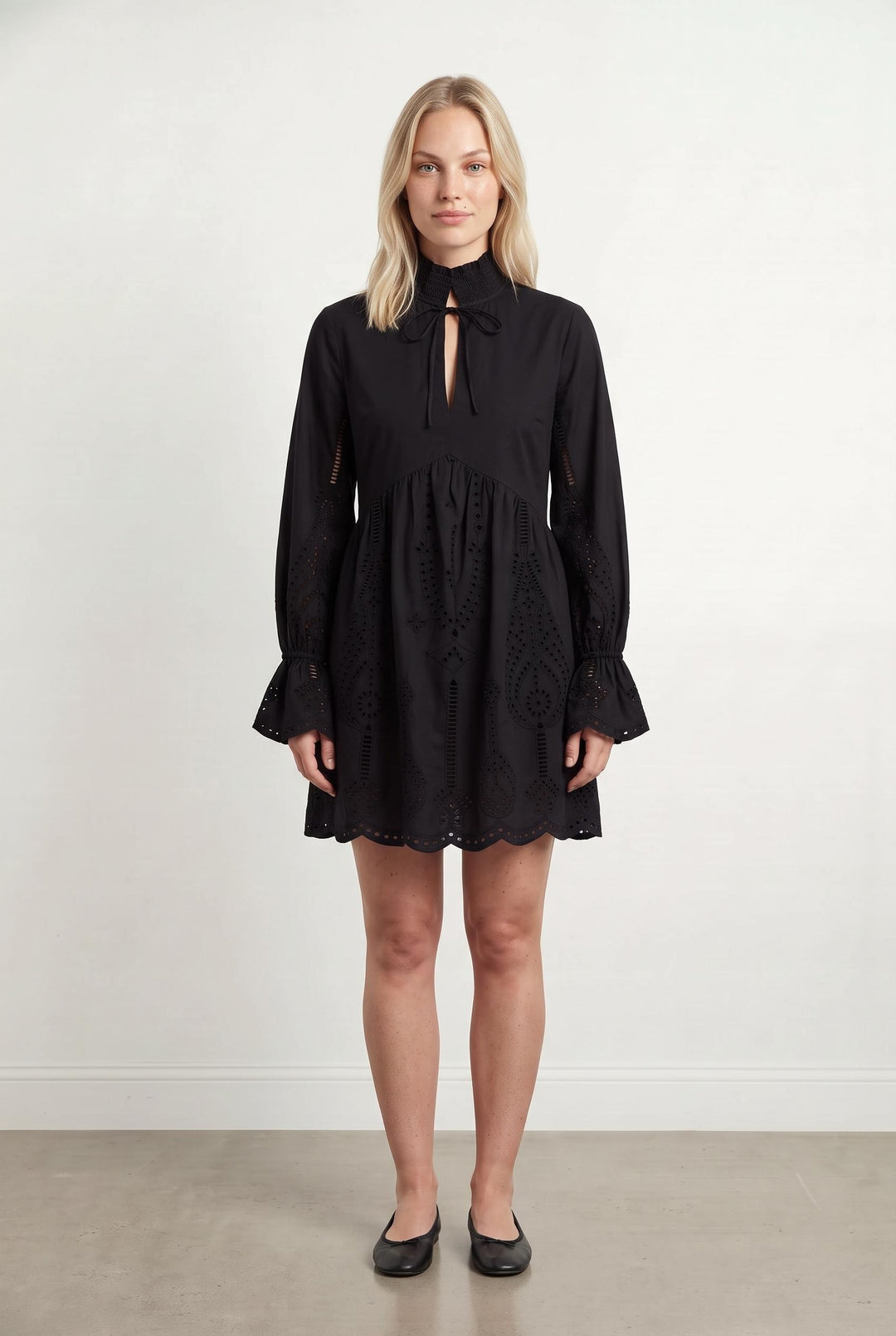 Robe Courte Noire - Taille L/40