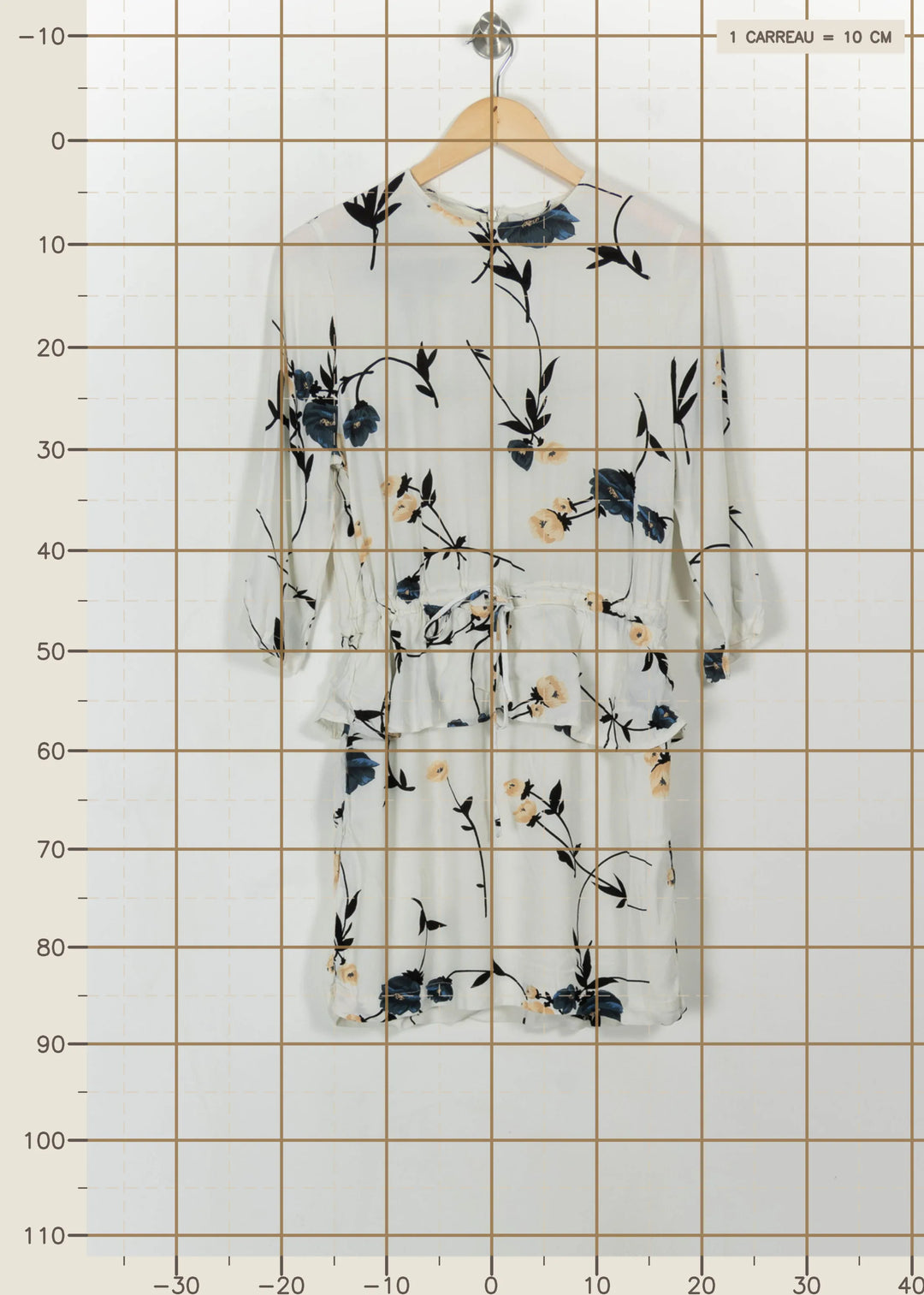 Robe Fleurie Blanche et Bleue - Taille M/38 de la marque Ganni | PARAD111106 - Vendu par Paradigme - Image 4