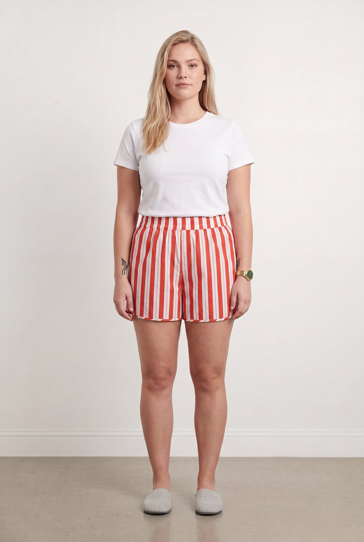 Short Rouge et Blanc - Taille XL/42 de la marque Petite Mendigote | PARAD111124 - Vendu par Paradigme - Image 1