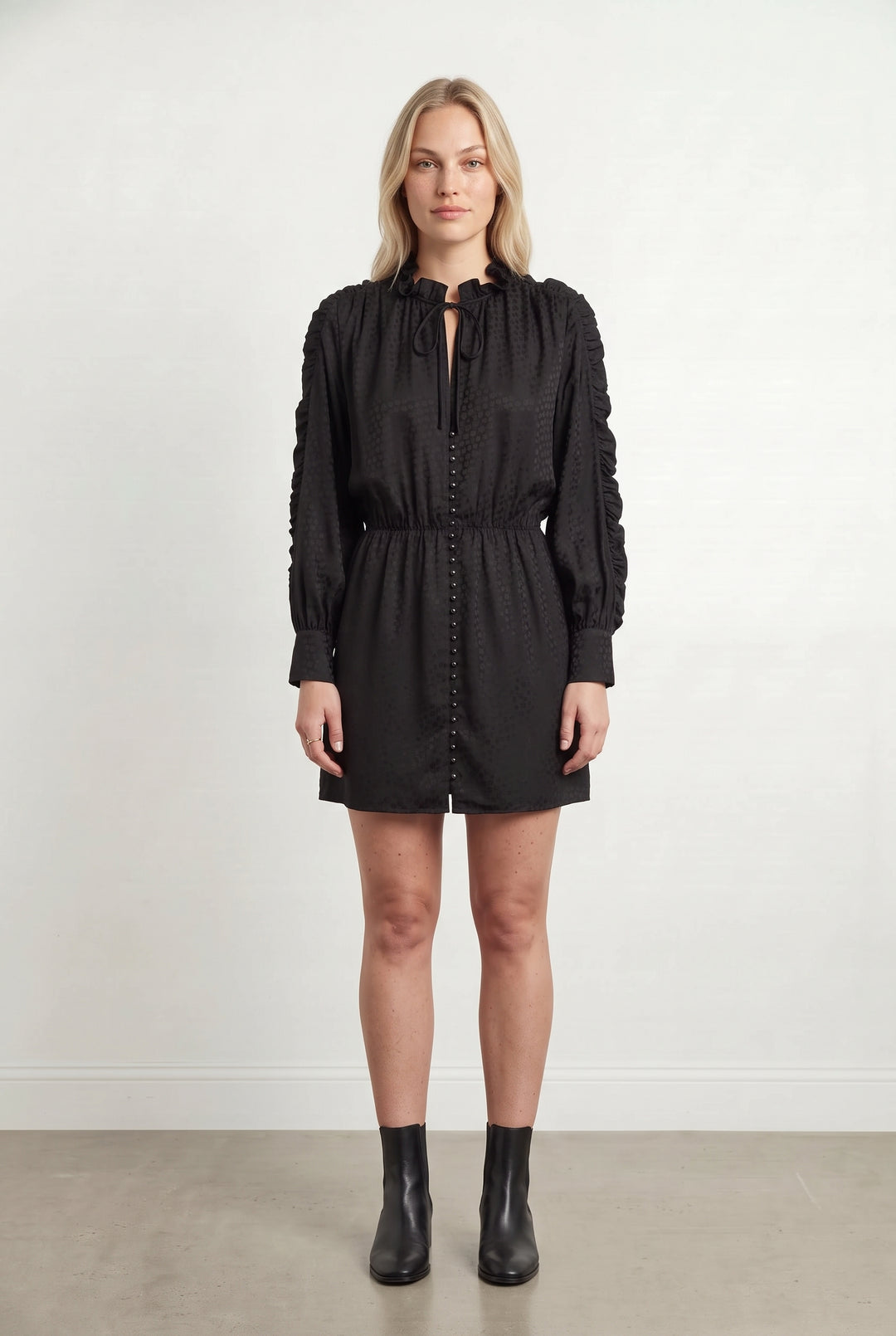 Robe Courte Noire - Taille L/40