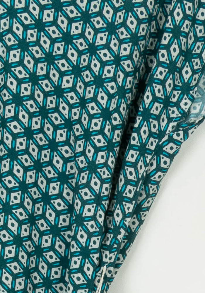 Robe Verte et Blanche - Taille XL/42 de la marque La Fée Maraboutée | PARAD112206 - Vendu par Paradigme - Image 3