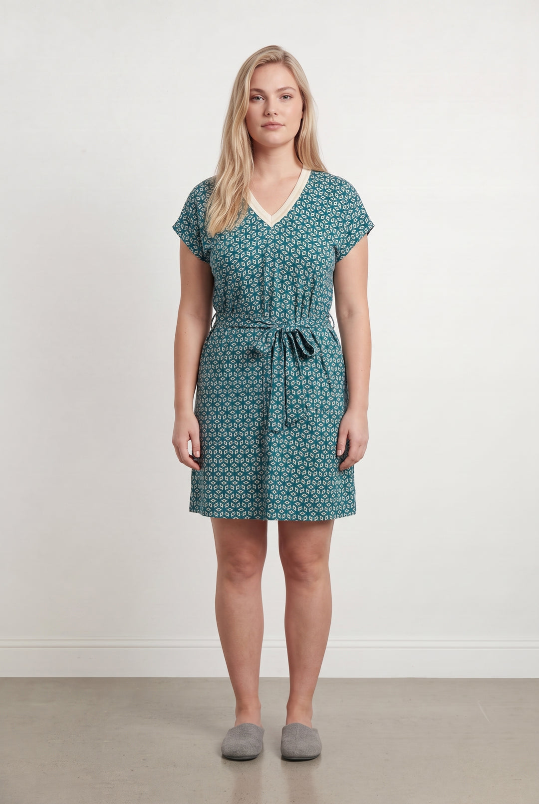 Robe Verte et Blanche - Taille XL/42 de la marque La Fée Maraboutée | PARAD112206 - Vendu par Paradigme - Image 1