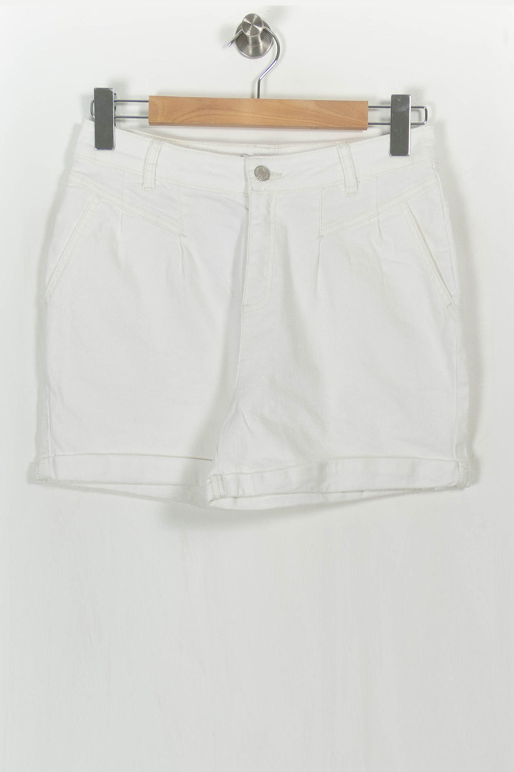 Short Blanc - Taille M/38 de la marque IKKS | PARAD112223 - Vendu par Paradigme - Image 2