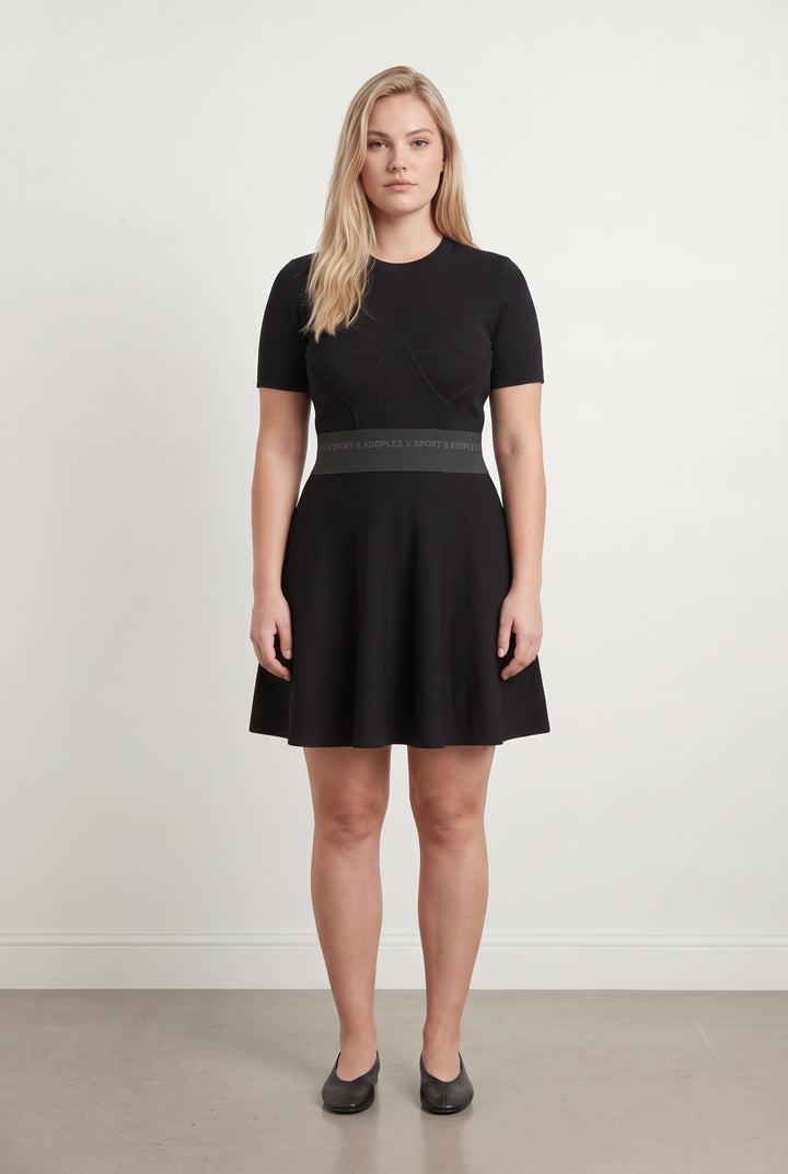 Robe Courte Noire - Taille XL/42