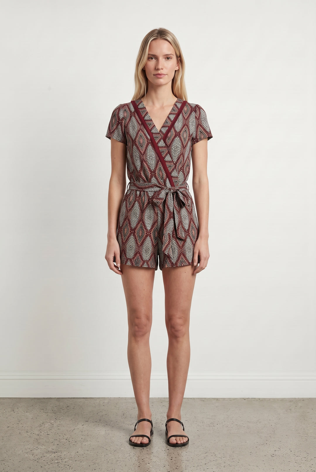 Combishort Bordeaux et Noir - Taille S/36 de la marque Comptoir des Cotonniers | PARAD113519 - Vendu par Paradigme - Image 1