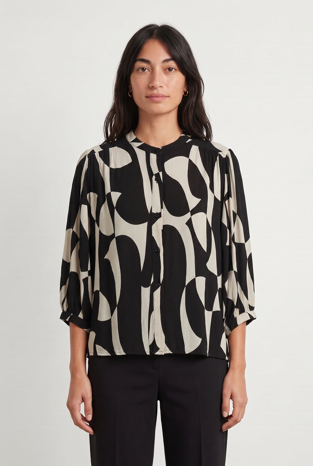 Blouse Noire et Beige - Taille M/38 de la marque Grace &amp; Mila | PARAD113530 - Vendu par Paradigme - Image 1
