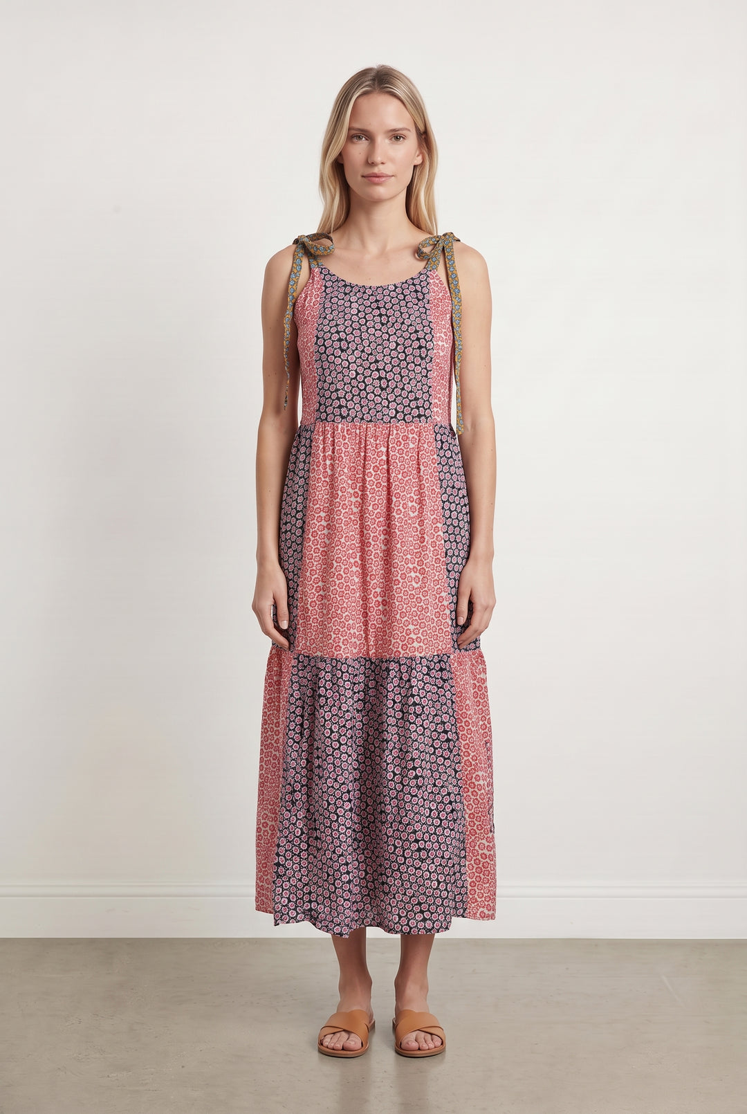 Robe Longue Noire et Rose - Taille M/38 de la marque FRNCH | PARAD113584 - Vendu par Paradigme - Image 1