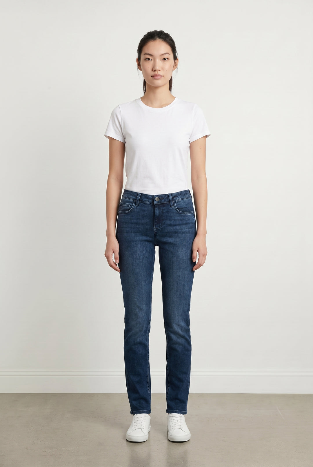 Jean Slim Bleu - Taille M/38 de la marque Liu Jo | PARAD113910 - Vendu par Paradigme - Image 1