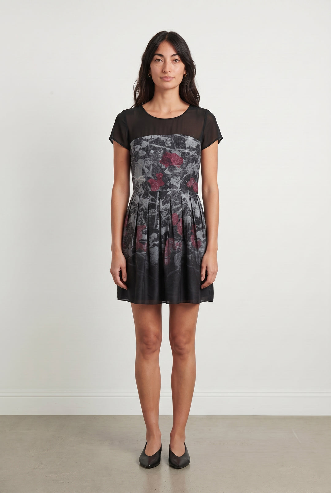 Robe Courte Noire et Rouge - Taille S/36 de la marque The Kooples | PARAD113923 - Vendu par Paradigme - Image 1