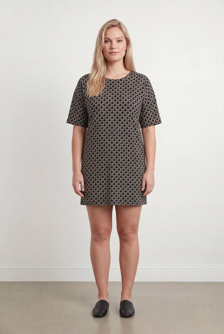 Robe Noire et Blanche - Taille XXL/44 de la marque La Fée Maraboutée | PARAD113973 - Vendu par Paradigme - Image 1