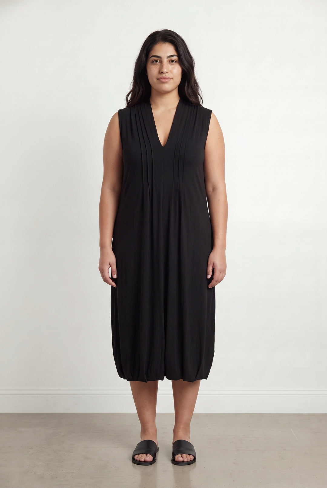 Robe Sans Manches Noire - Taille XL/42 de la marque Indies | PARAD114358 - Vendu par Paradigme - Image 1