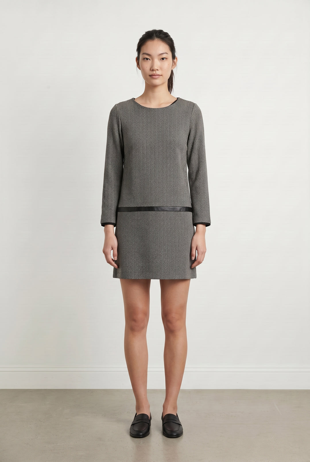 Robe Noire et Grise - Taille S/36 de la marque La Fée Maraboutée | PARAD114865 - Vendu par Paradigme - Image 1