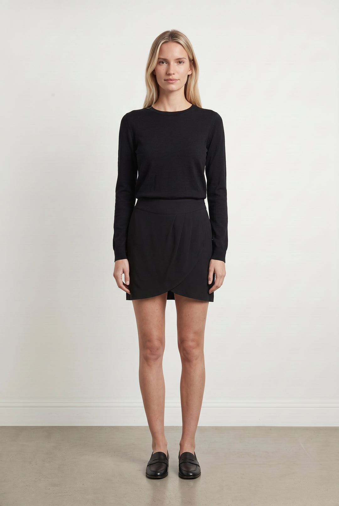 Jupe Courte Noire - Taille M/38 de la marque IKKS | PARAD115361 - Vendu par Paradigme - Image 1
